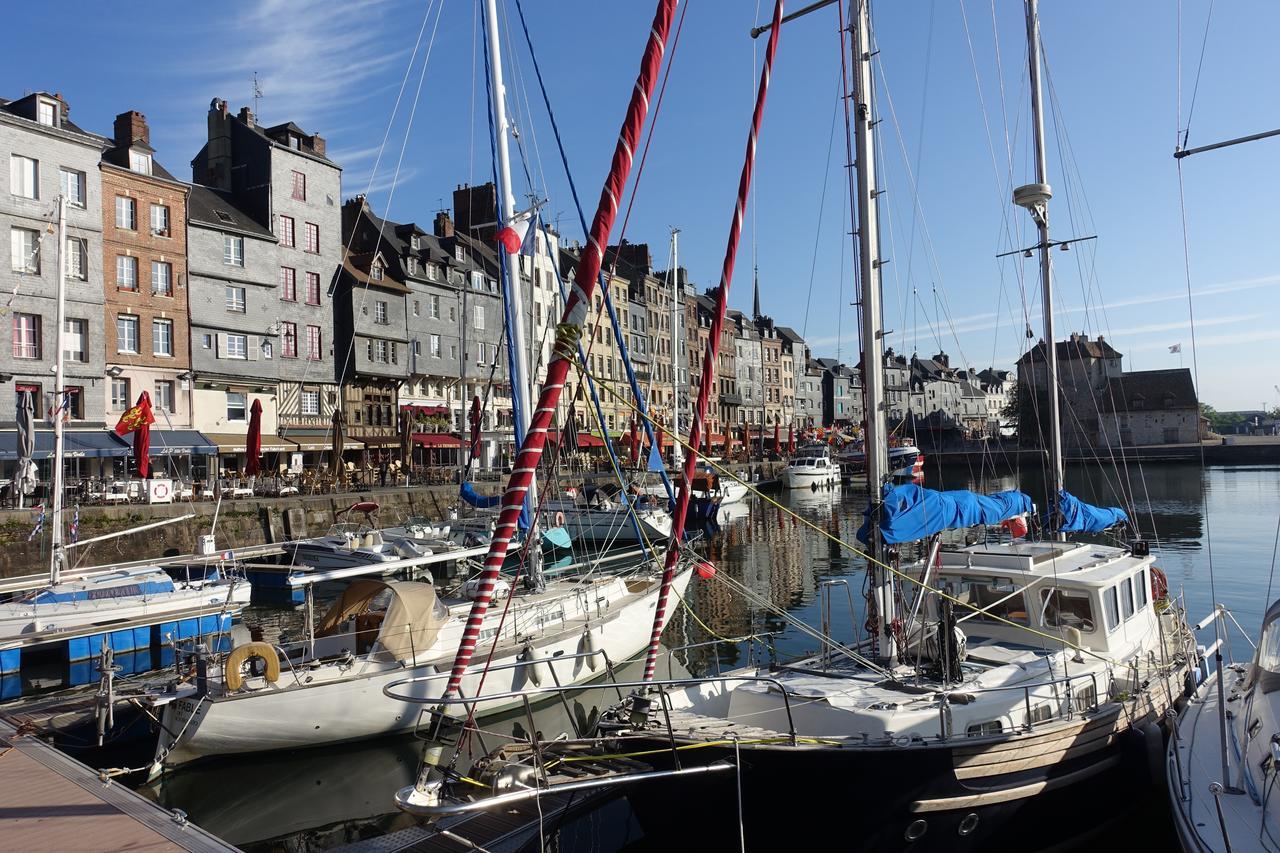 Appartamento Armonui Honfleur Centre Historique Esterno foto